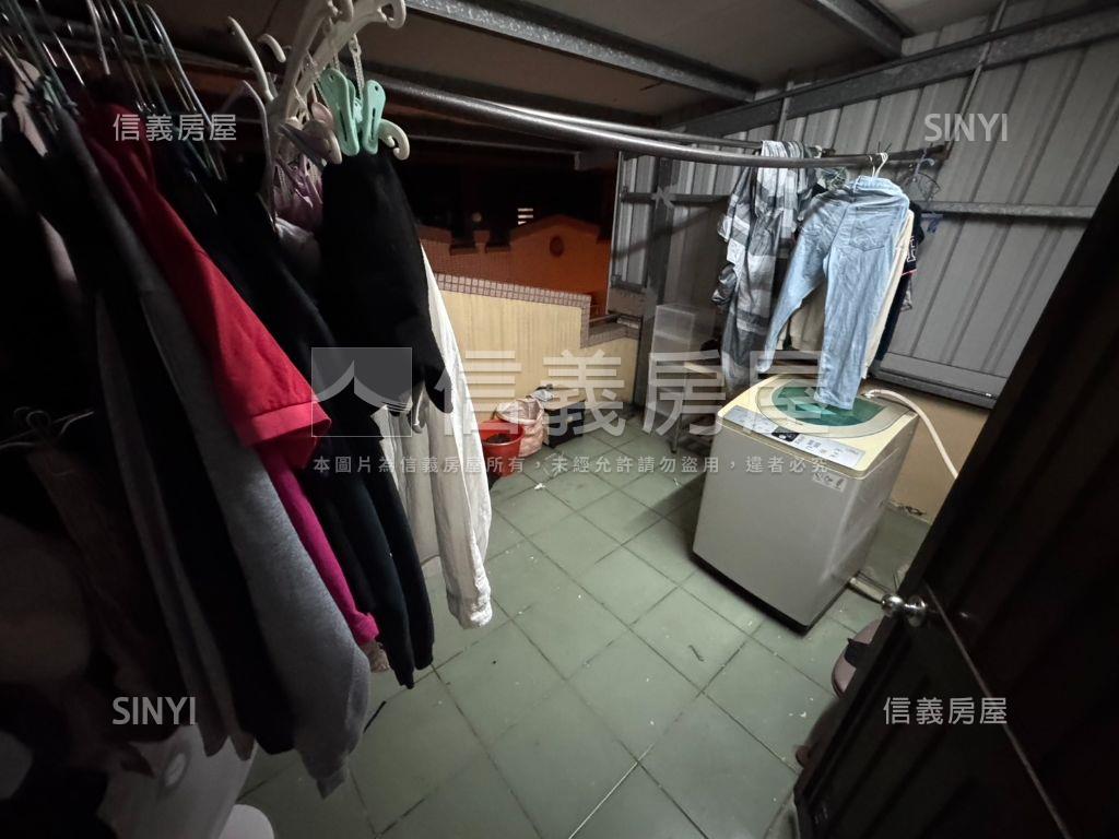 專任☆南勢京華花園美透天房屋室內格局與周邊環境