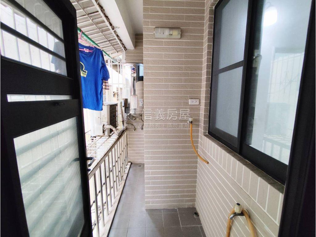 英明市場旁採光三房美寓房屋室內格局與周邊環境