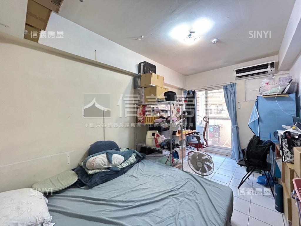 近逢甲大學柏克萊陽台套房房屋室內格局與周邊環境