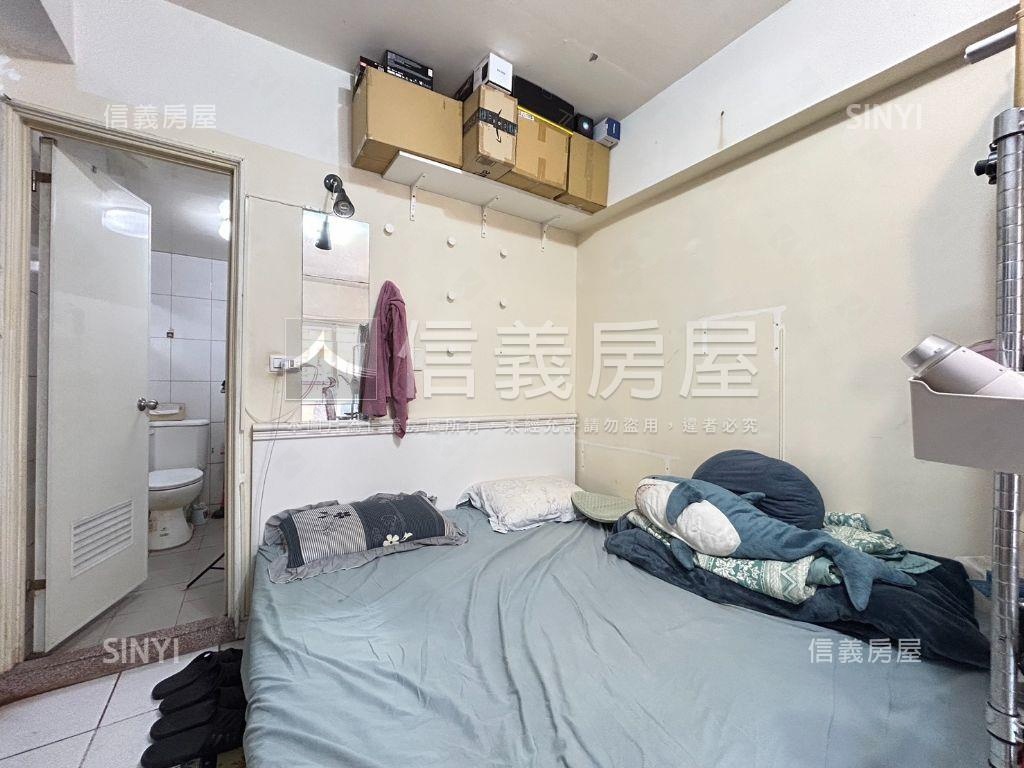 近逢甲大學柏克萊陽台套房房屋室內格局與周邊環境