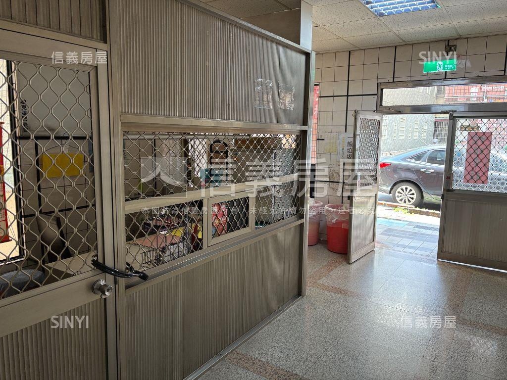 近逢甲大學柏克萊陽台套房房屋室內格局與周邊環境