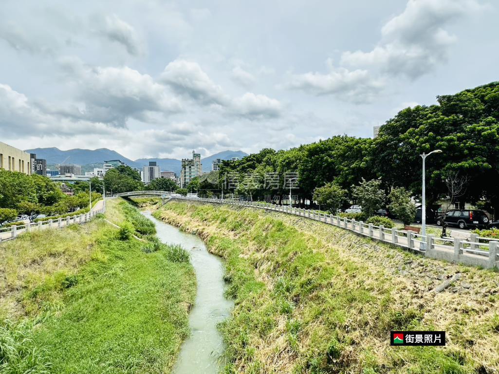 近明德捷運方正一樓房屋室內格局與周邊環境