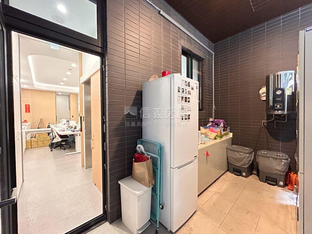 友座君碧面寬金店面房屋室內格局與周邊環境