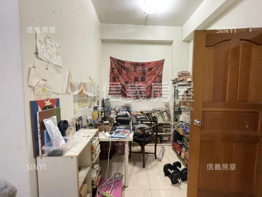 東區震後稀有大地坪美墅房屋室內格局與周邊環境