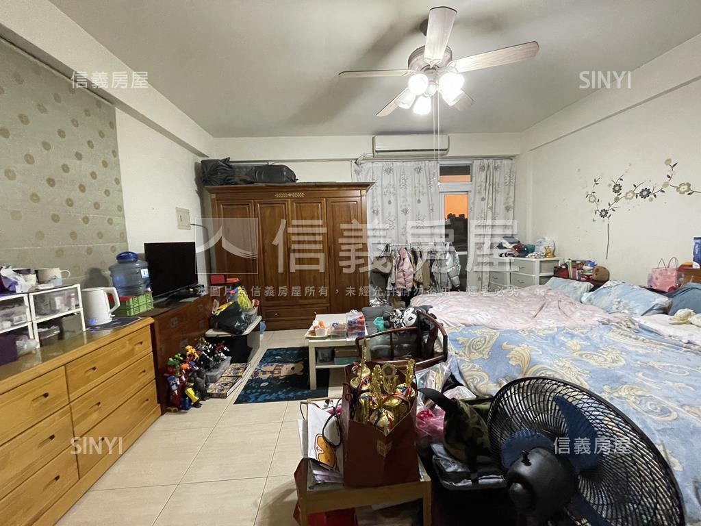 東區震後稀有大地坪美墅房屋室內格局與周邊環境