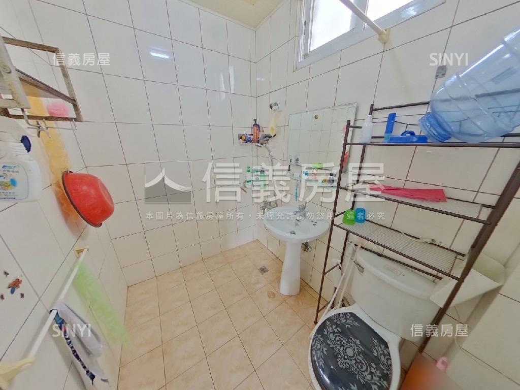 東區震後稀有大地坪美墅房屋室內格局與周邊環境