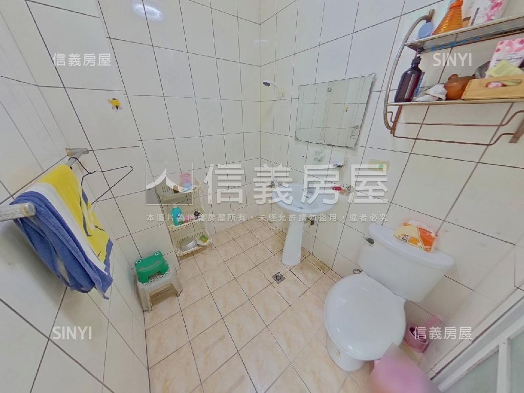 東區震後稀有大地坪美墅房屋室內格局與周邊環境
