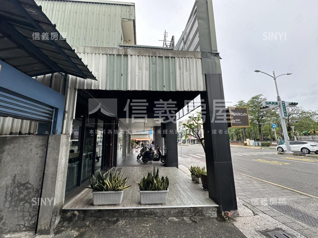 漢神巨蛋商圈面寬金店面房屋室內格局與周邊環境