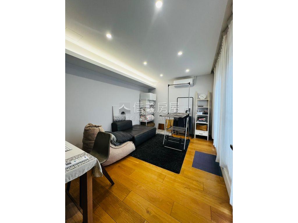 直接入住美麗山林房屋室內格局與周邊環境