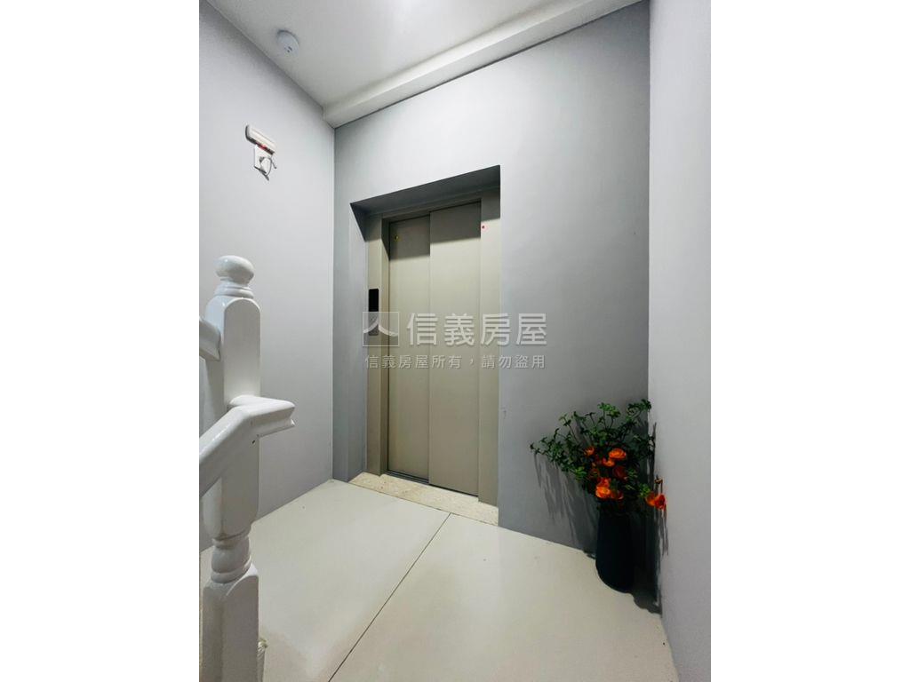 直接入住美麗山林房屋室內格局與周邊環境