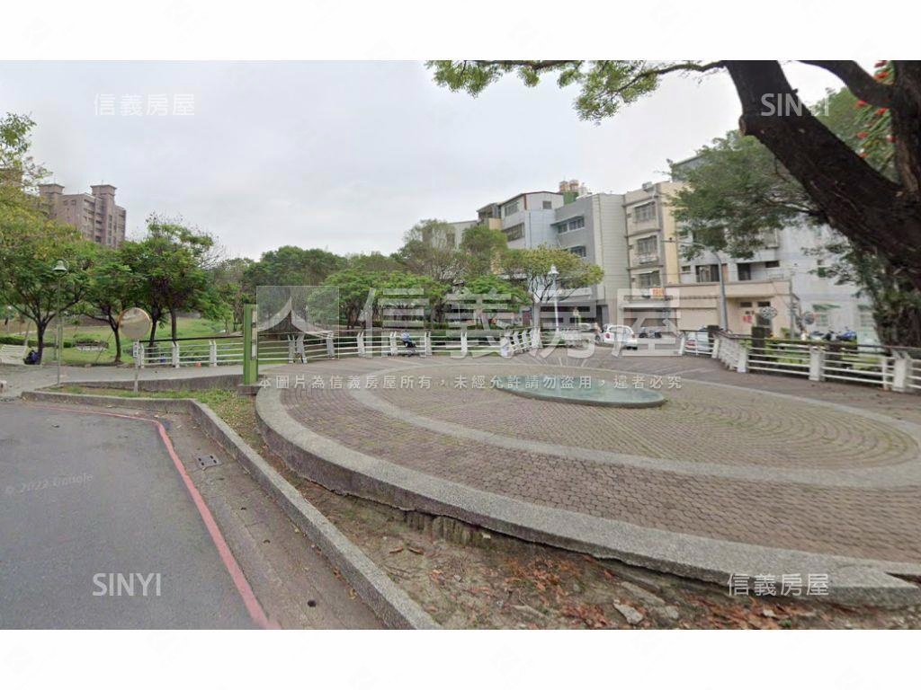文藻角窗超醒目金透店房屋室內格局與周邊環境
