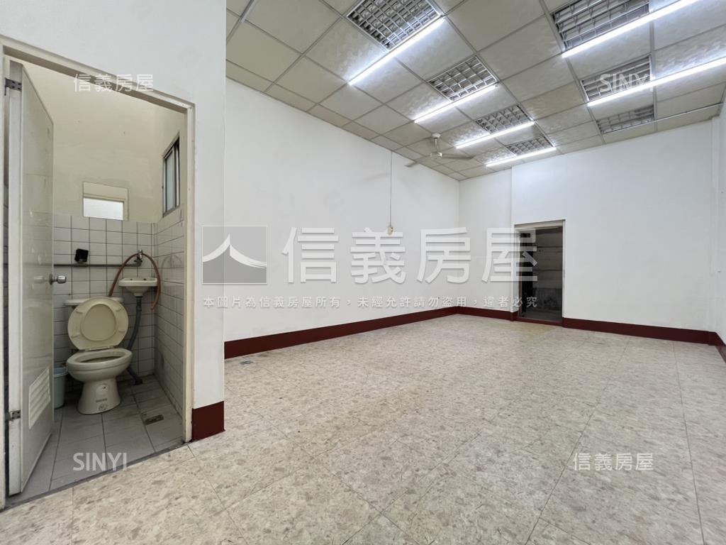 正五權西路熱鬧臨路透店房屋室內格局與周邊環境