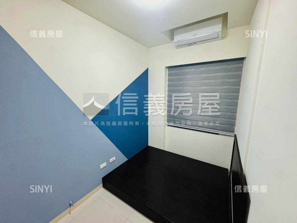 漫步輕軌２房２衛附車位房屋室內格局與周邊環境