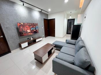 漫步輕軌２房２衛附車位