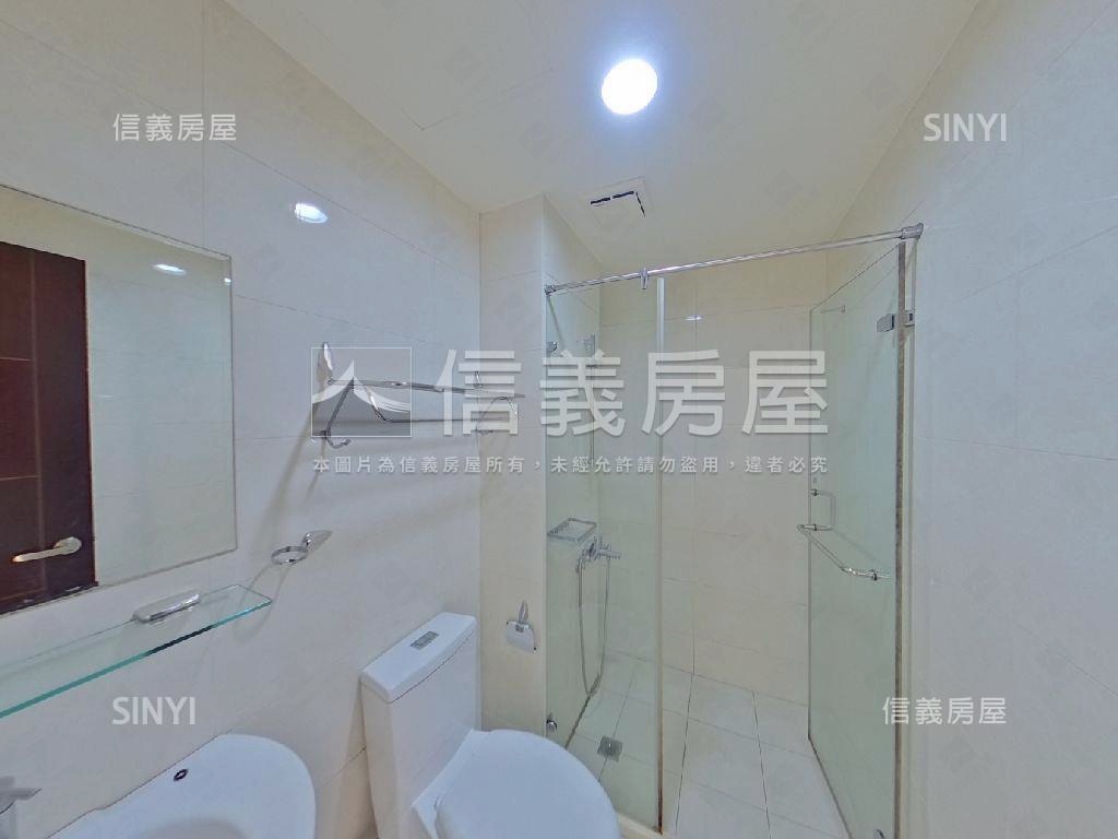 新店台北人三房房屋室內格局與周邊環境
