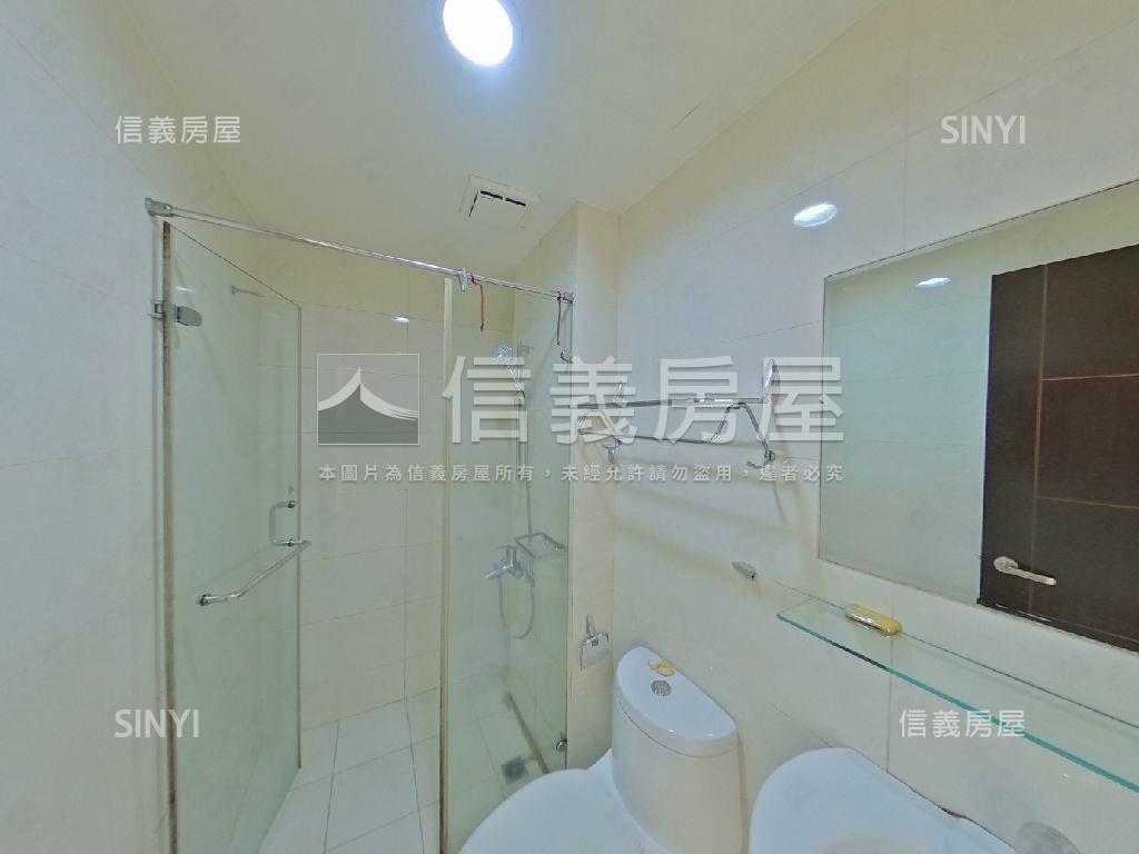 新店台北人三房房屋室內格局與周邊環境
