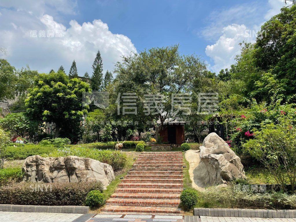 龍居山林龍盤居帝王心墅房屋室內格局與周邊環境