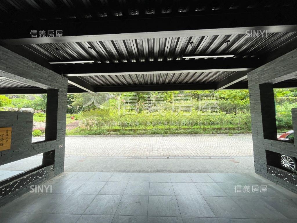 龍居山林龍盤居帝王心墅房屋室內格局與周邊環境