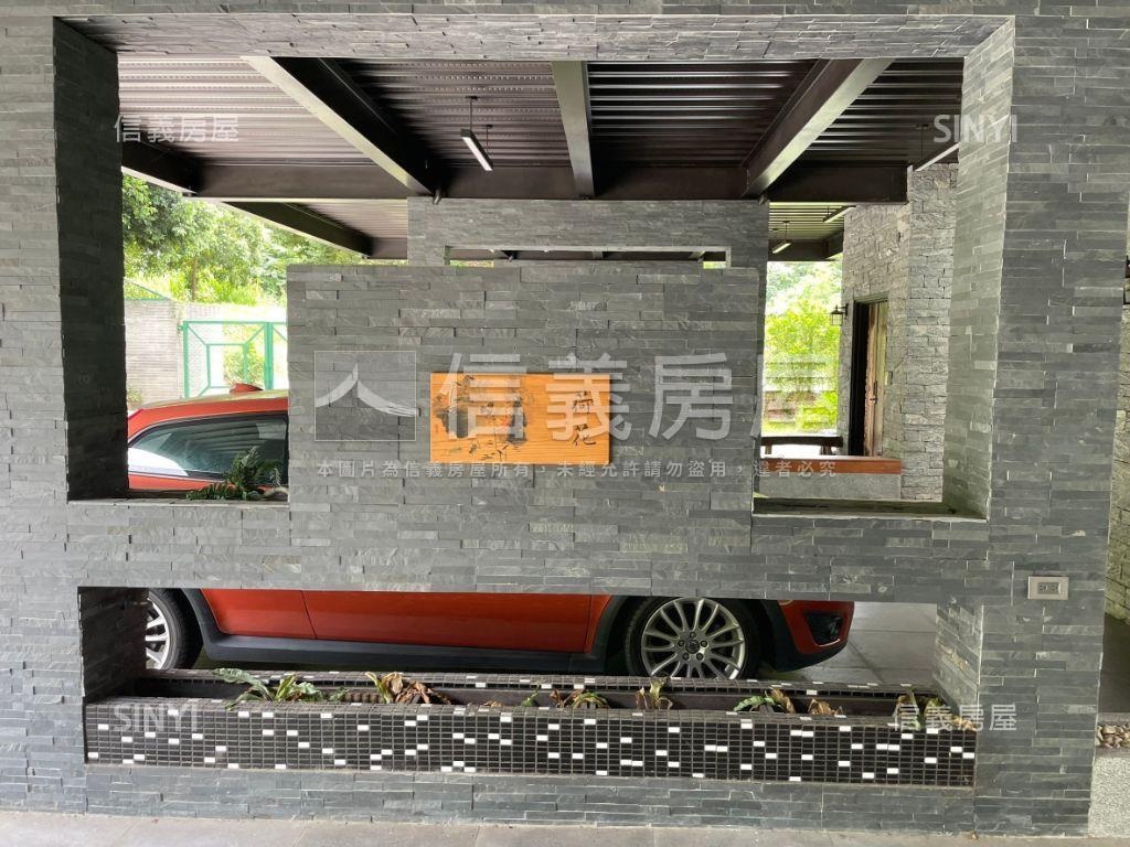 龍居山林龍盤居帝王心墅房屋室內格局與周邊環境