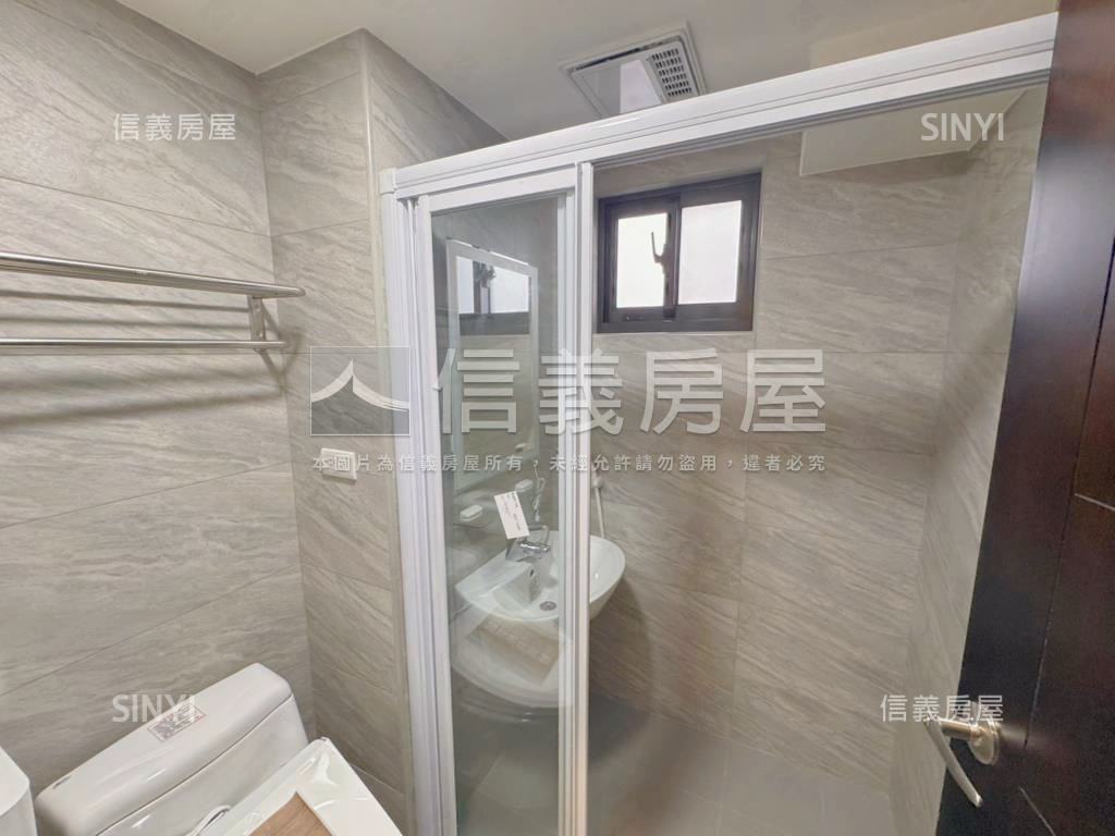 漢寶臺大苑三房車位房屋室內格局與周邊環境