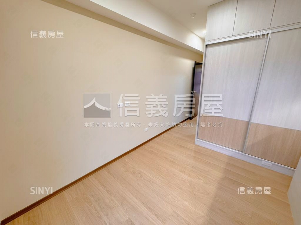 漢寶臺大苑三房車位房屋室內格局與周邊環境