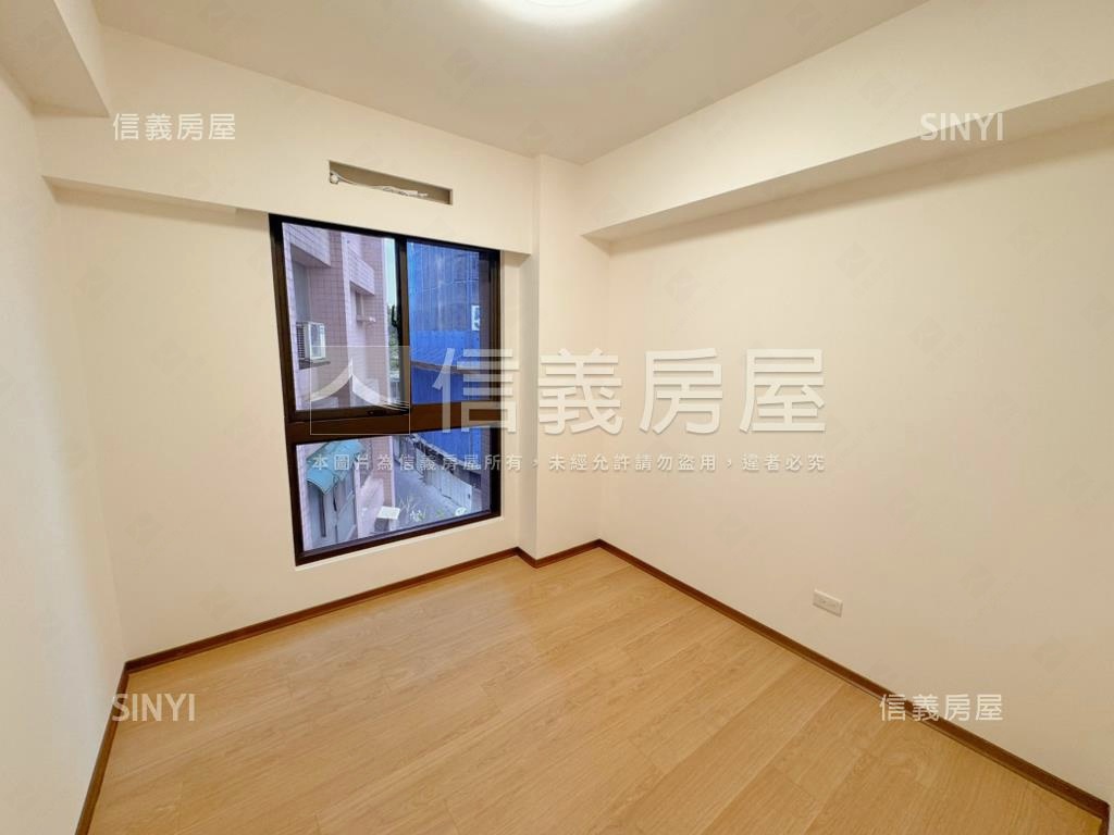 漢寶臺大苑三房車位房屋室內格局與周邊環境