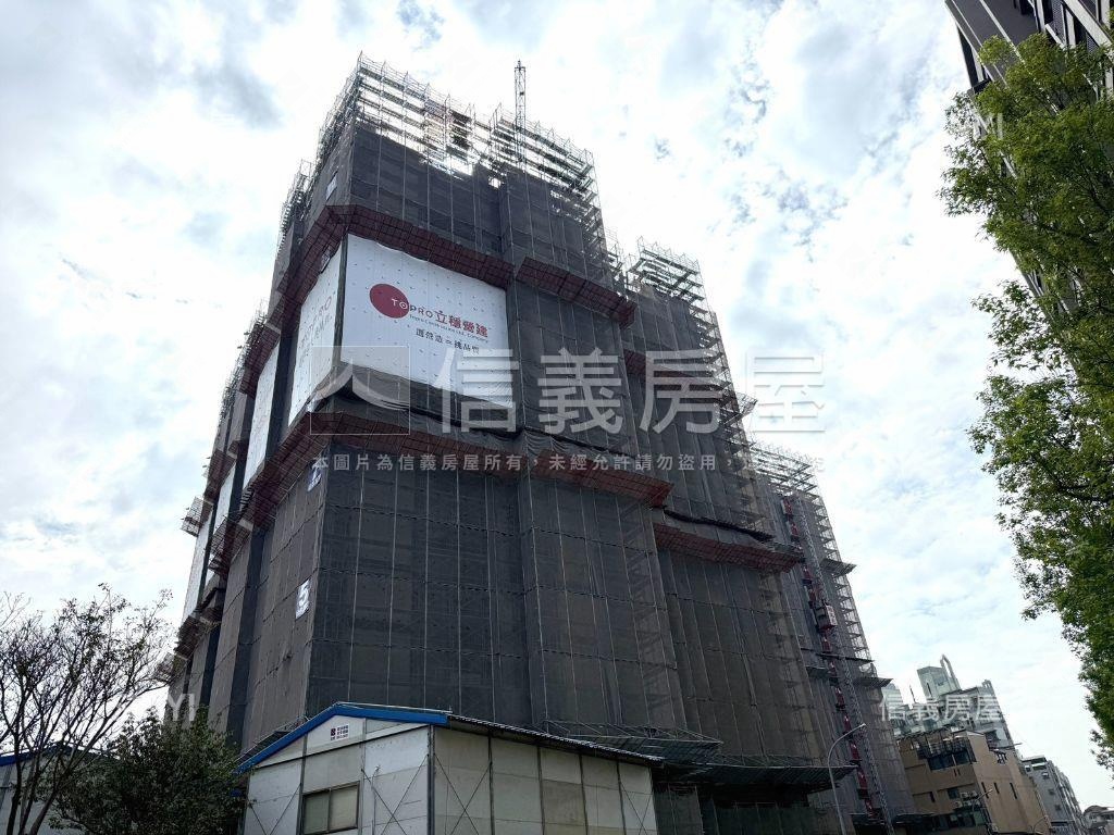 悅見山☀️３房雙車│平轉房屋室內格局與周邊環境