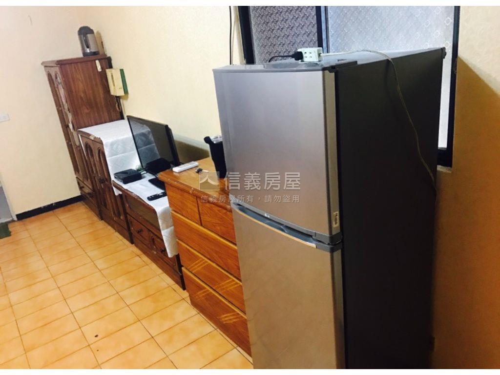 貴族大樓套房房屋室內格局與周邊環境