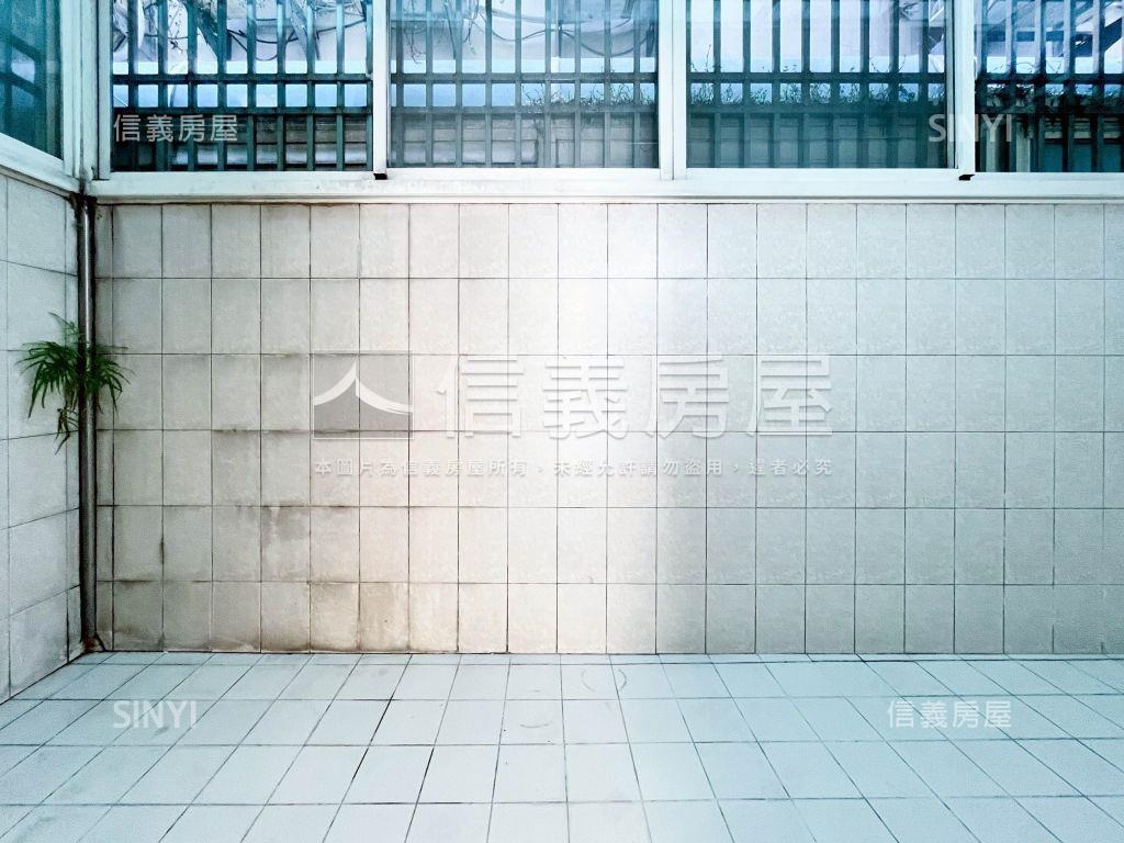 台中法國福泰街金店面房屋室內格局與周邊環境