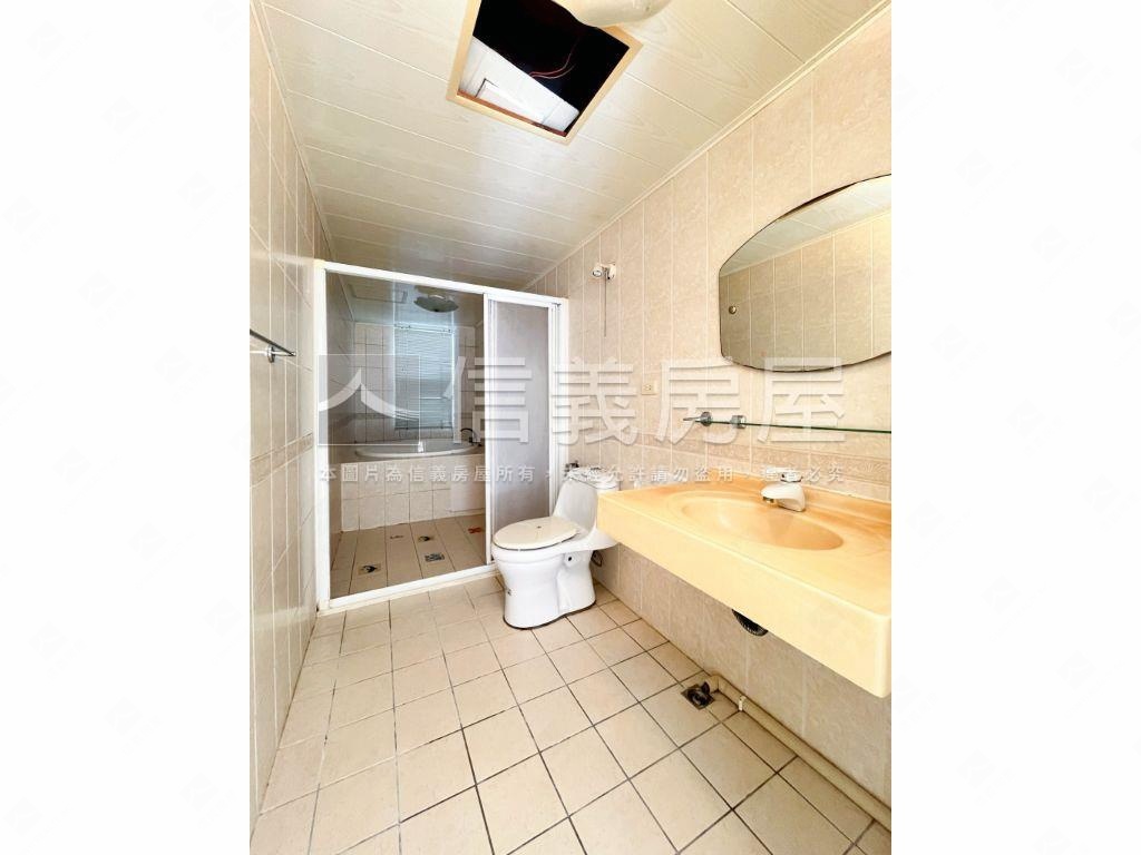 台中法國福泰街金店面房屋室內格局與周邊環境