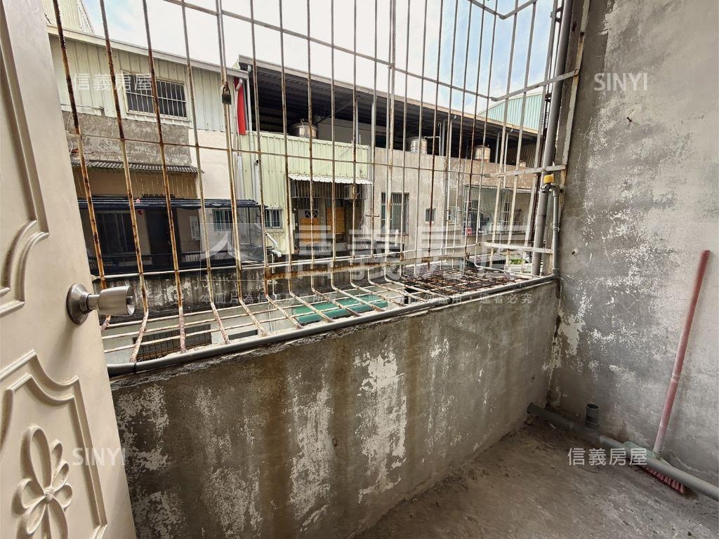 西藏街最熱鬧旺市店面房屋室內格局與周邊環境