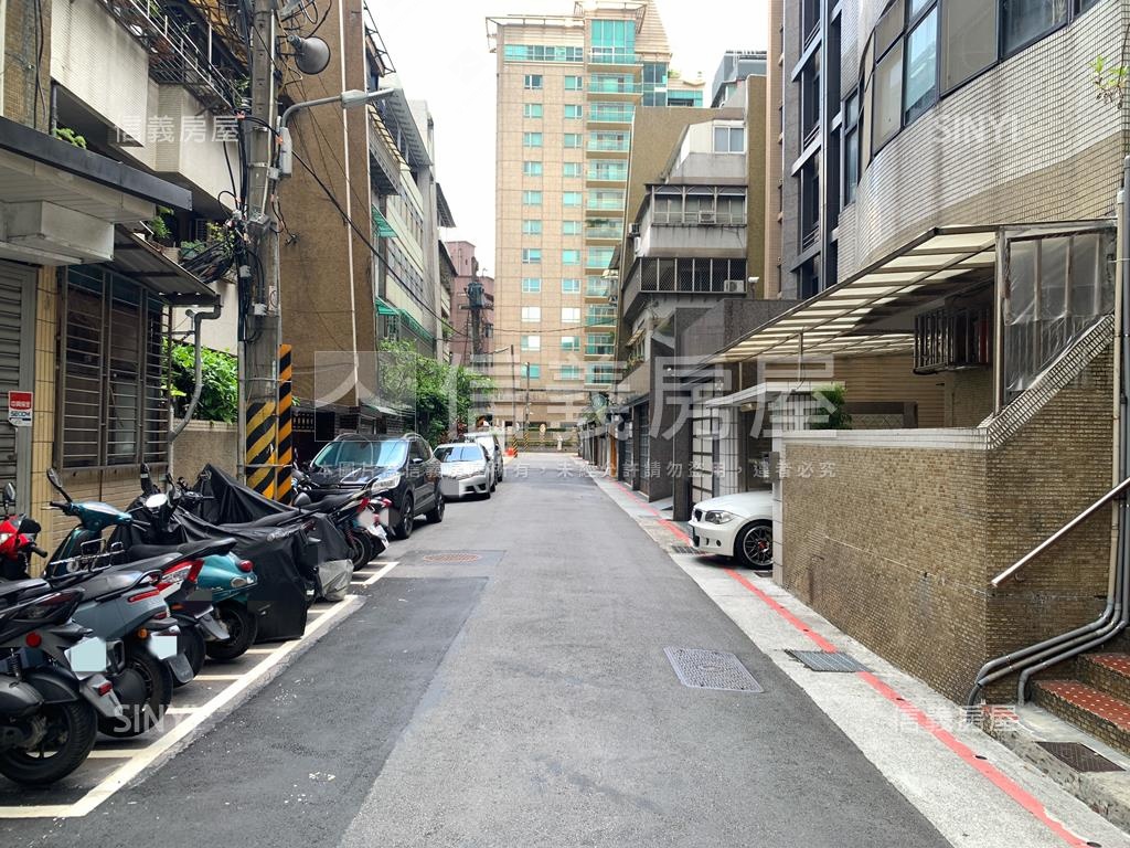 芝山捷運一樓房屋室內格局與周邊環境