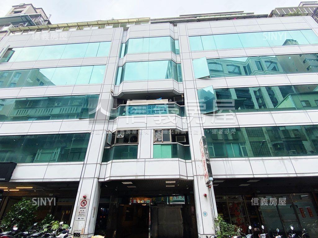 民權西路捷運站百坪辨公房屋室內格局與周邊環境