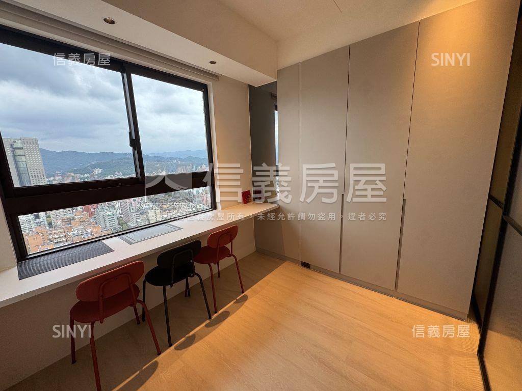 極品！安沐居美裝豪景２房房屋室內格局與周邊環境