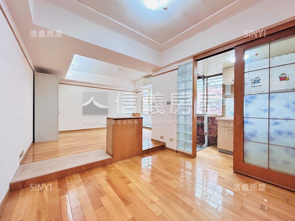 晨曦微光學區宅房屋室內格局與周邊環境
