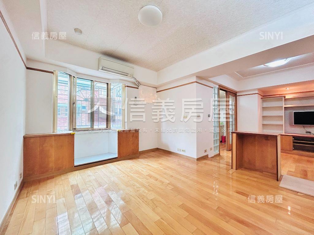 晨曦微光學區宅房屋室內格局與周邊環境