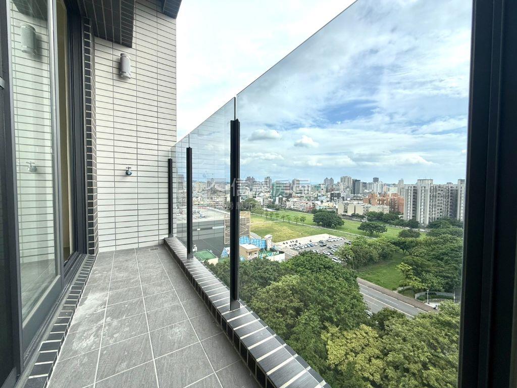 森林首席Ｄ棟面公園視野戶房屋室內格局與周邊環境