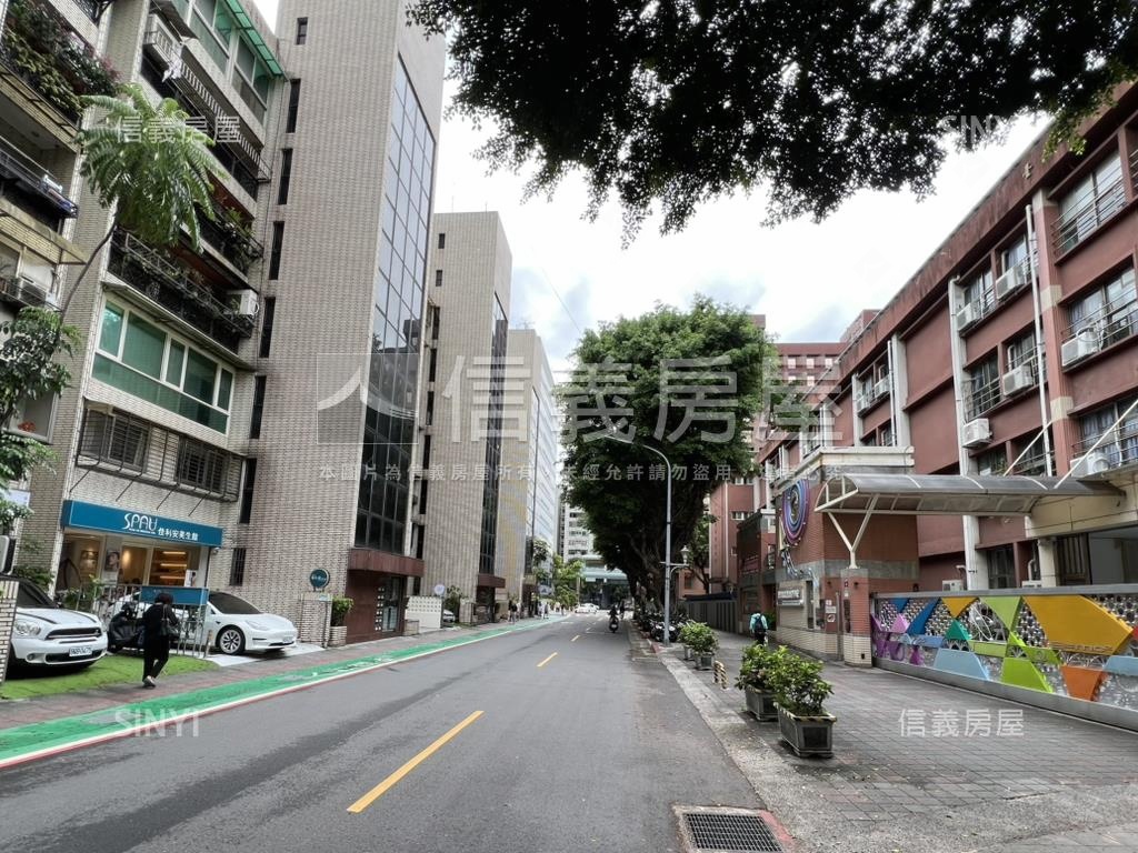 中山國中捷運金店房屋室內格局與周邊環境
