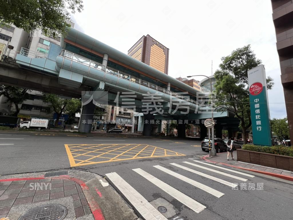 中山國中捷運金店房屋室內格局與周邊環境