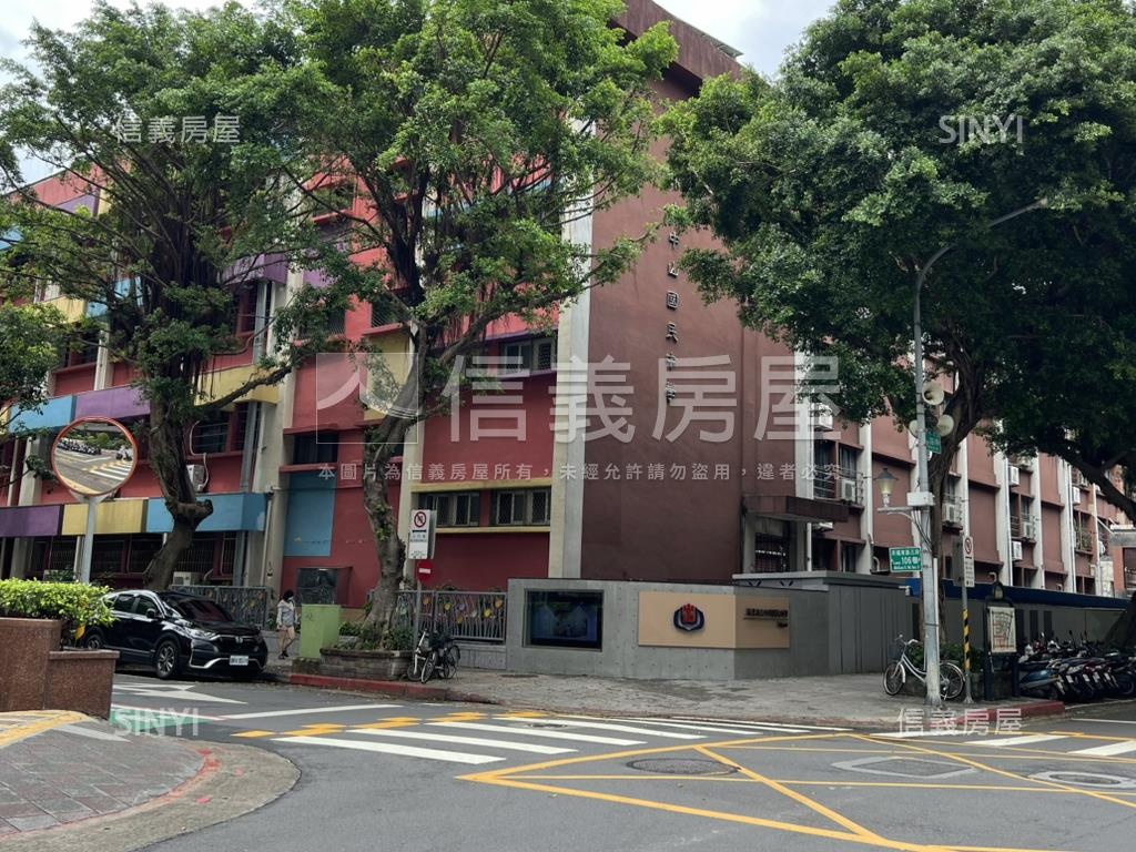 中山國中捷運金店房屋室內格局與周邊環境