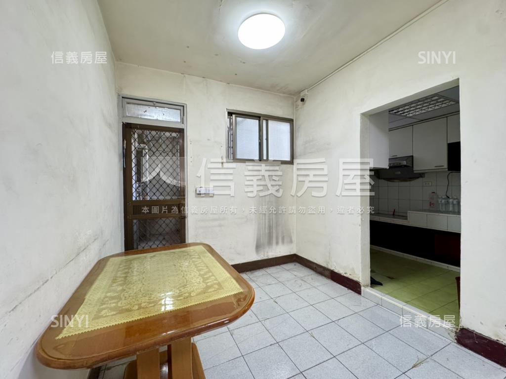 文化中心ｘ四維五福明星宅房屋室內格局與周邊環境