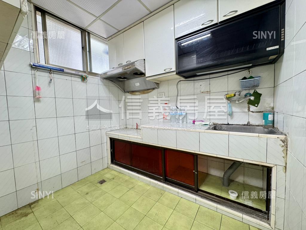 文化中心ｘ四維五福明星宅房屋室內格局與周邊環境