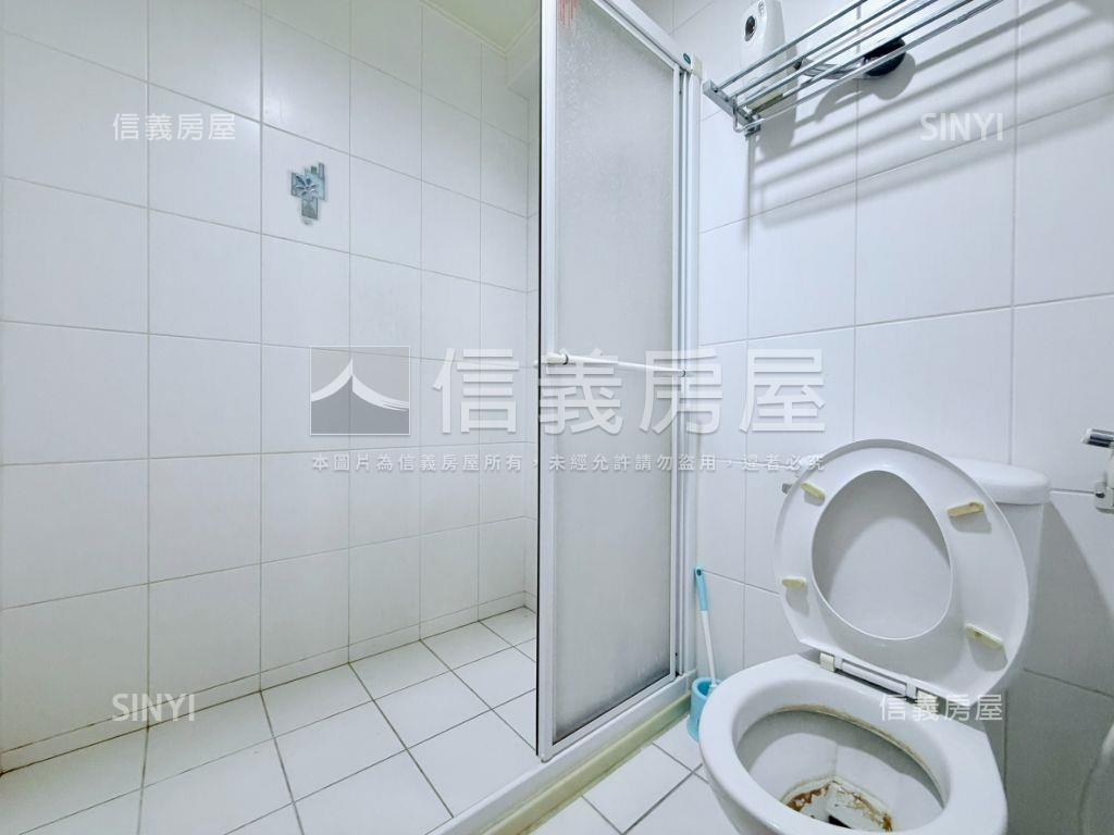 西屯稀有２０年孝親房透天房屋室內格局與周邊環境