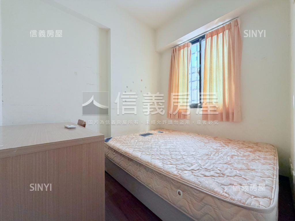 西屯稀有２０年孝親房透天房屋室內格局與周邊環境