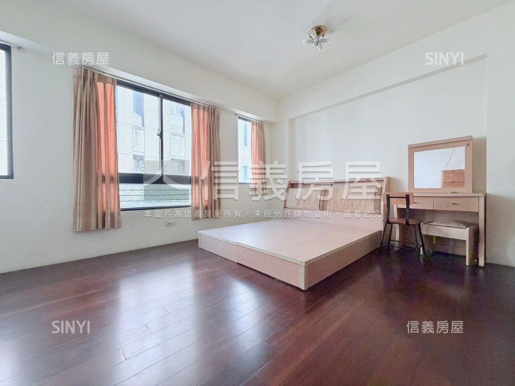 西屯稀有２０年孝親房透天房屋室內格局與周邊環境