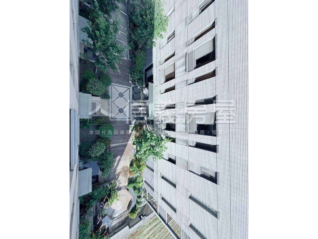 西屯稀有２０年孝親房透天房屋室內格局與周邊環境