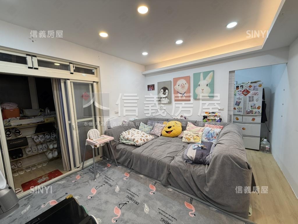 長安路近交流道美裝潢３房房屋室內格局與周邊環境