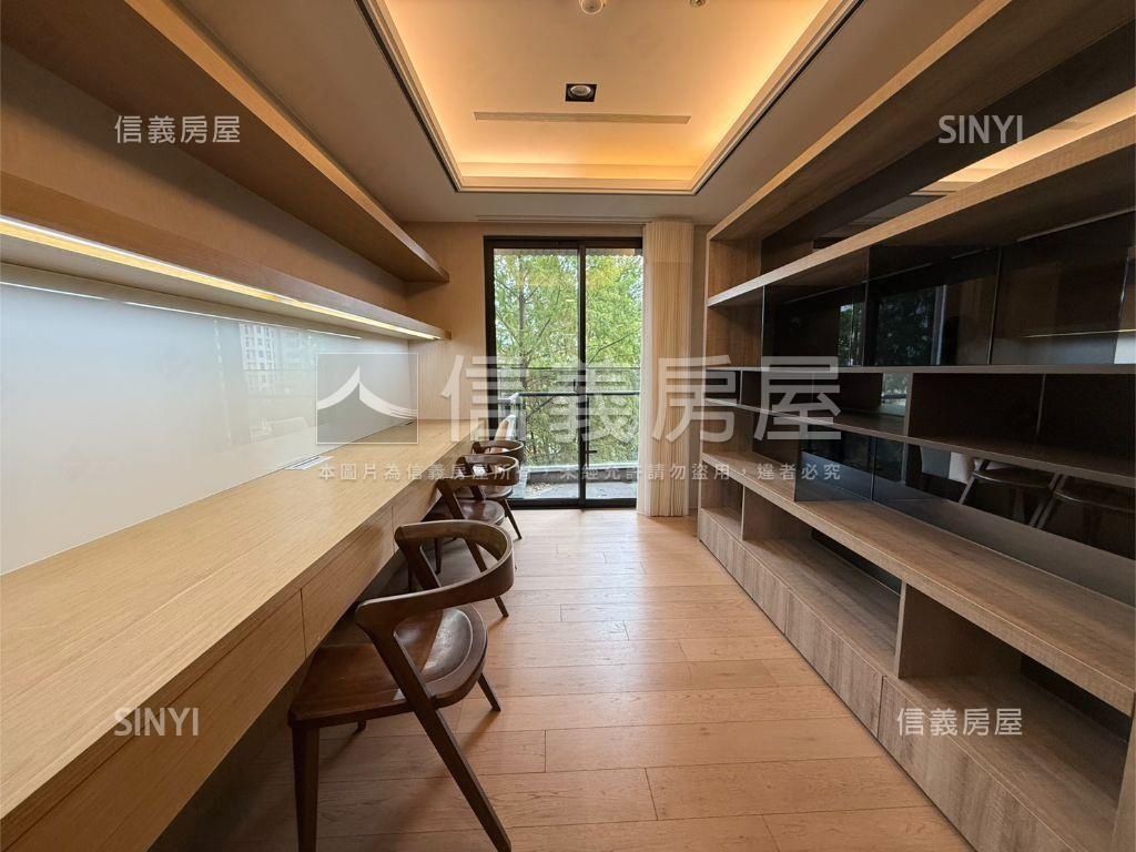 惠宇仁美四房雙平車！房屋室內格局與周邊環境