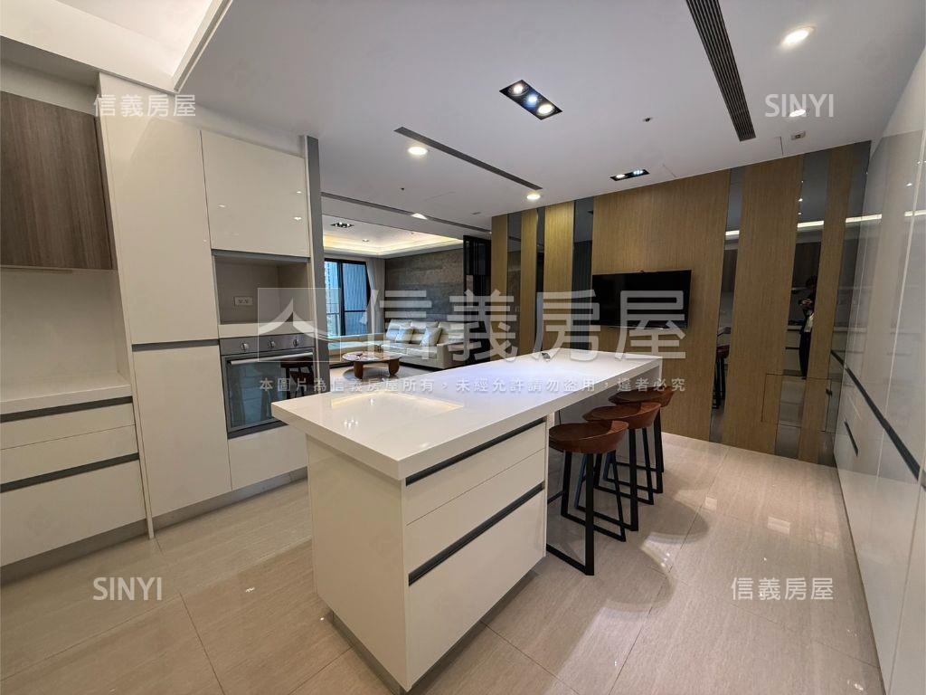 惠宇仁美四房雙平車！房屋室內格局與周邊環境