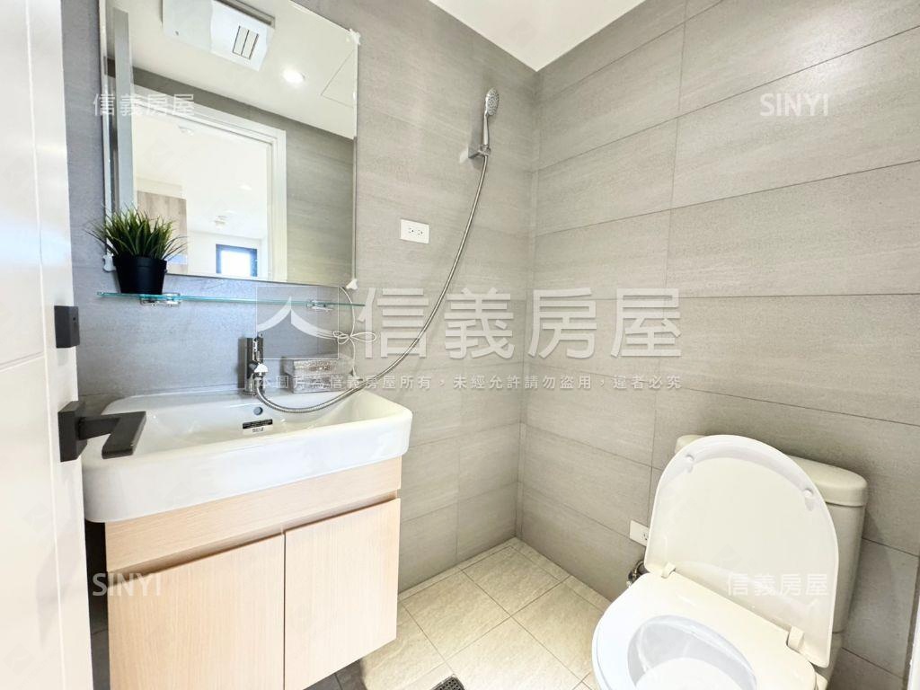晴山洋洋全新裝潢三房平車房屋室內格局與周邊環境